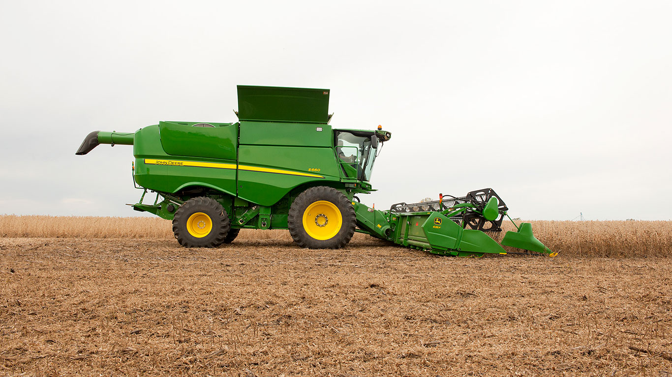 Convertit l’unité de récolte flexible en unité de récolte standard pour petites céréales en utilisant le mécanisme de verrouillage.