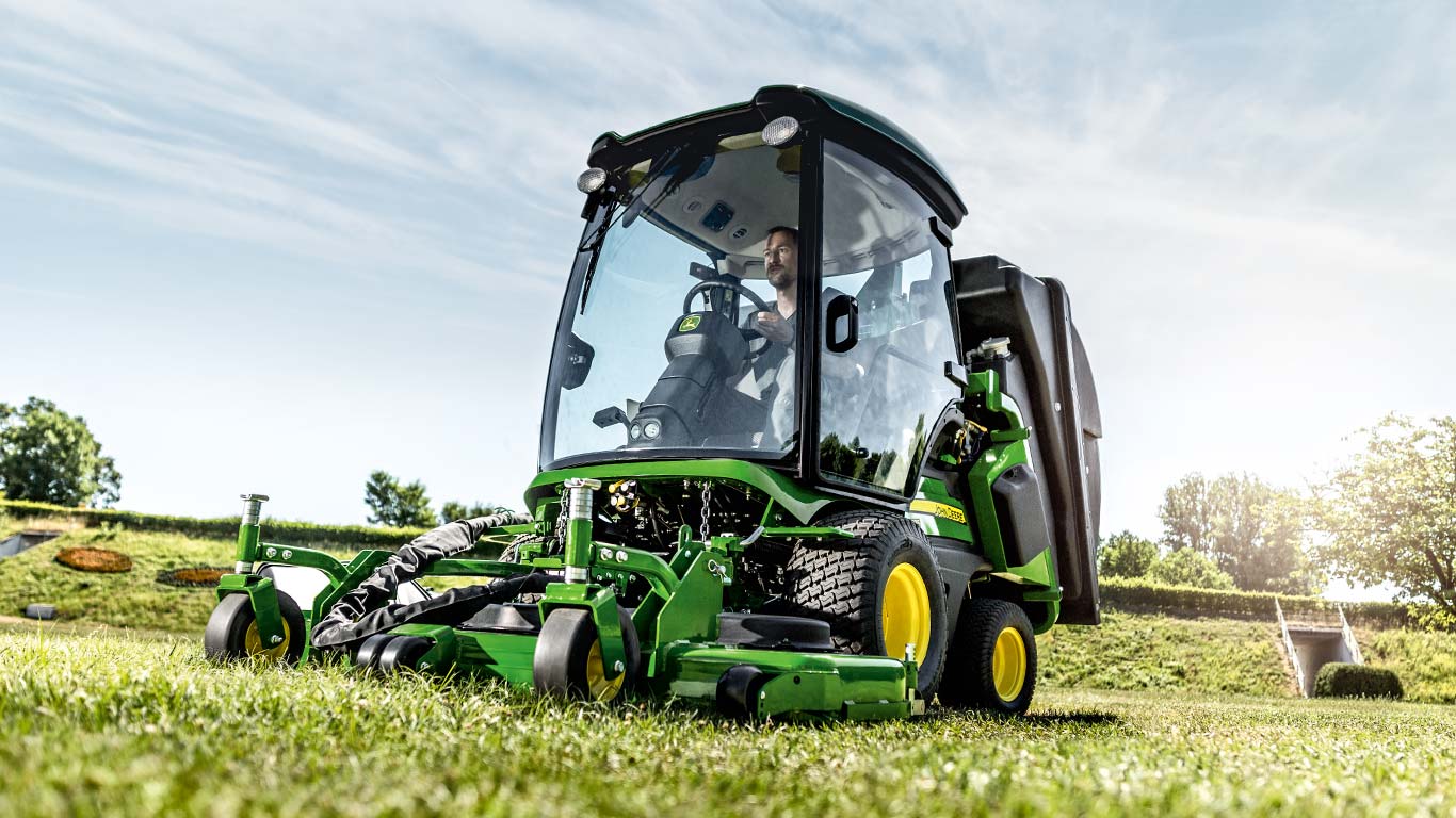 Leerling Vergelding Australië Professioneel maaien | John Deere BE