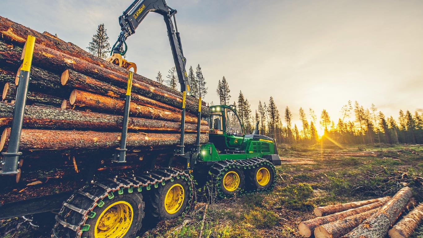 Chargement du porteur 1510G John Deere