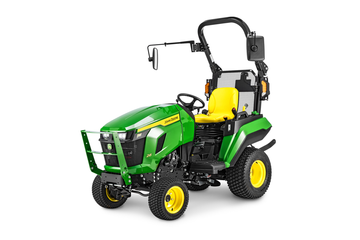 Tracteur compact John Deere 1M sans cabine, photographié sur fond blanc